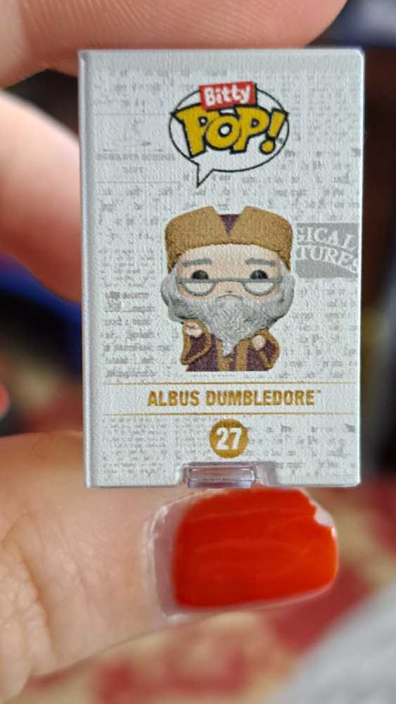 Harry Potter: Albus Dumbledore  - Harry Potter vinyl figure collectible - Main Image 3