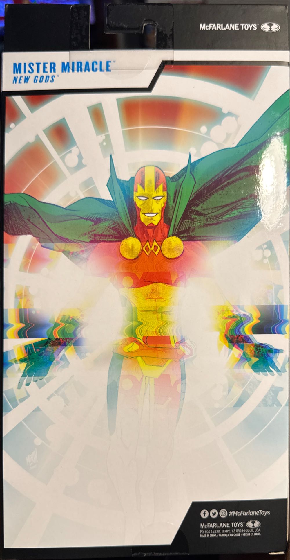 Mcfarlane Dc Multiverse Gold Label Collection Mister Miracle Action Gold Hand New Ships  vinyl figure collectible [Barcode 787926174373] - Main Image 3