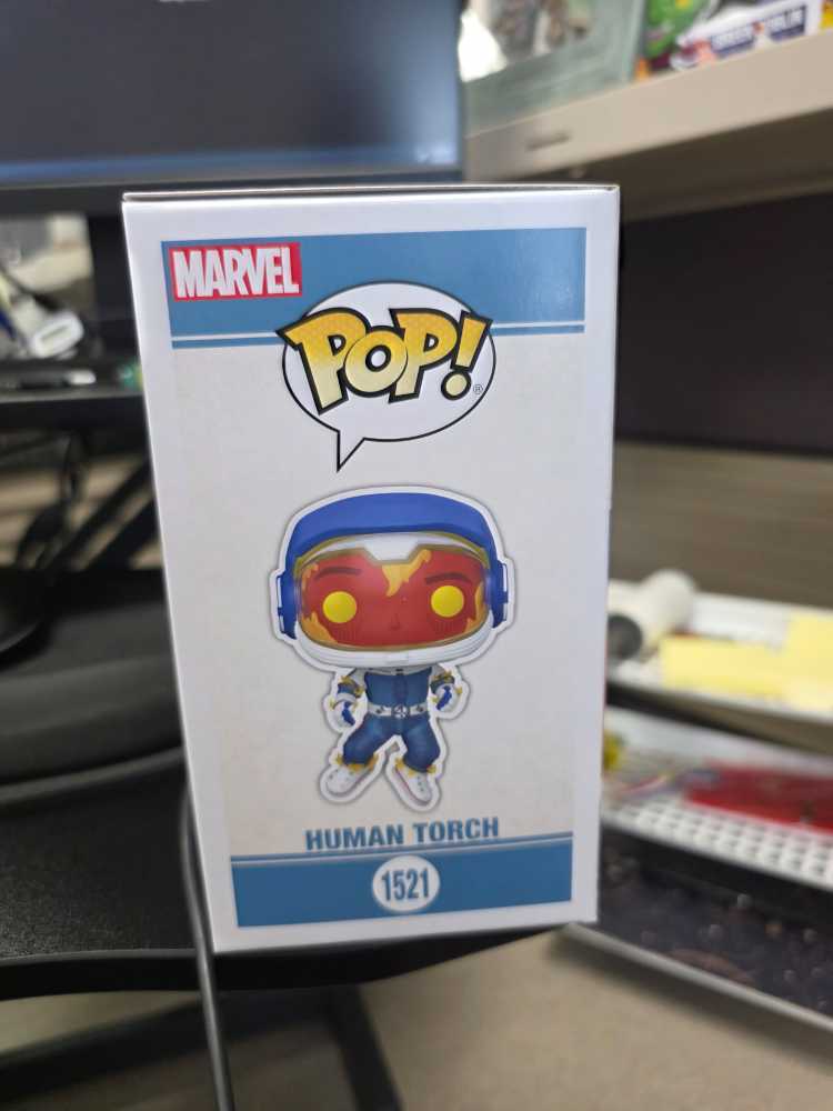 Human Torch - Fantastic Four vinyl figure collectible [Barcode 889698853583] - Main Image 2
