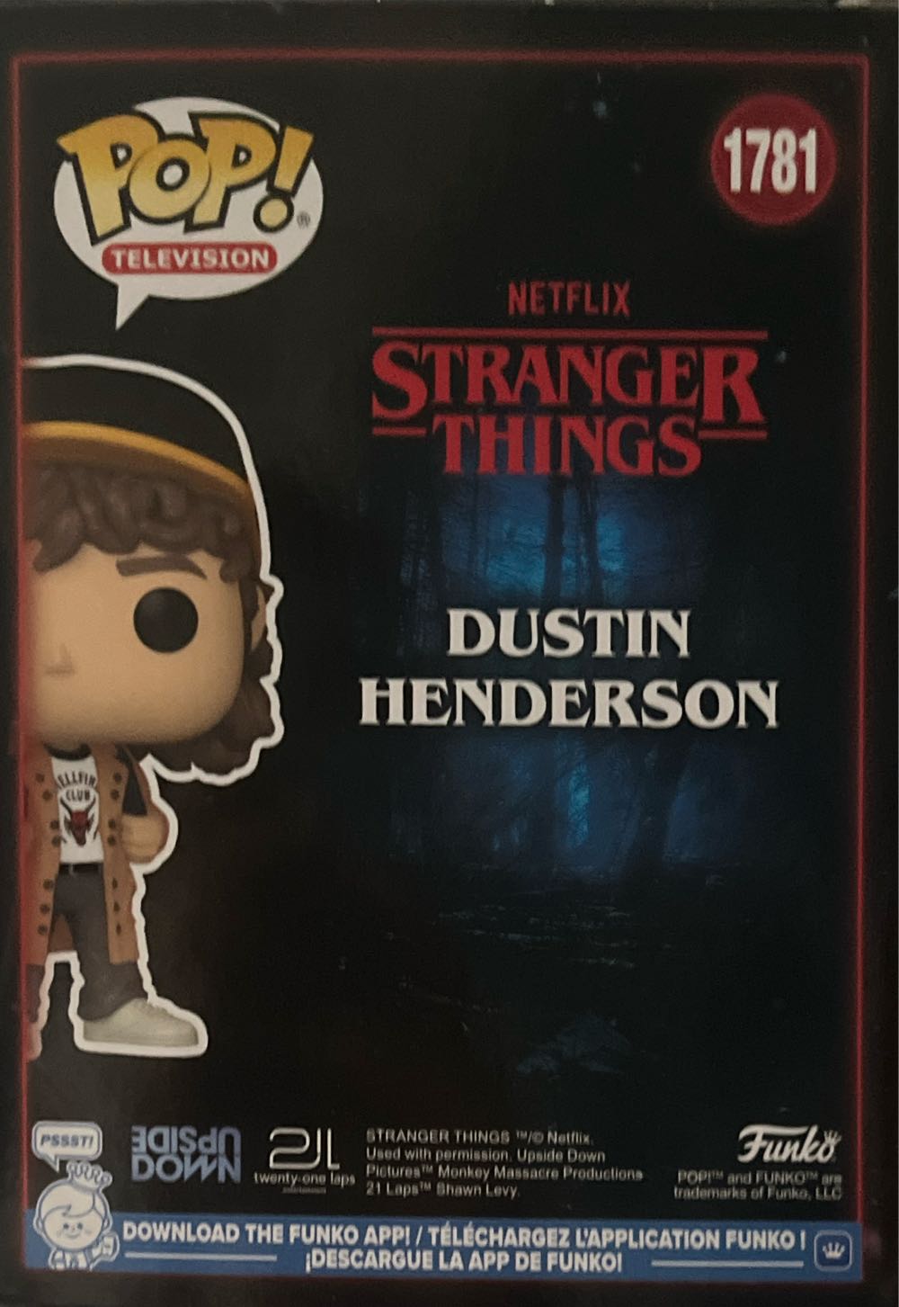 Dustin Henderson - Stranger Things vinyl figure collectible [Barcode 889698757515] - Main Image 2