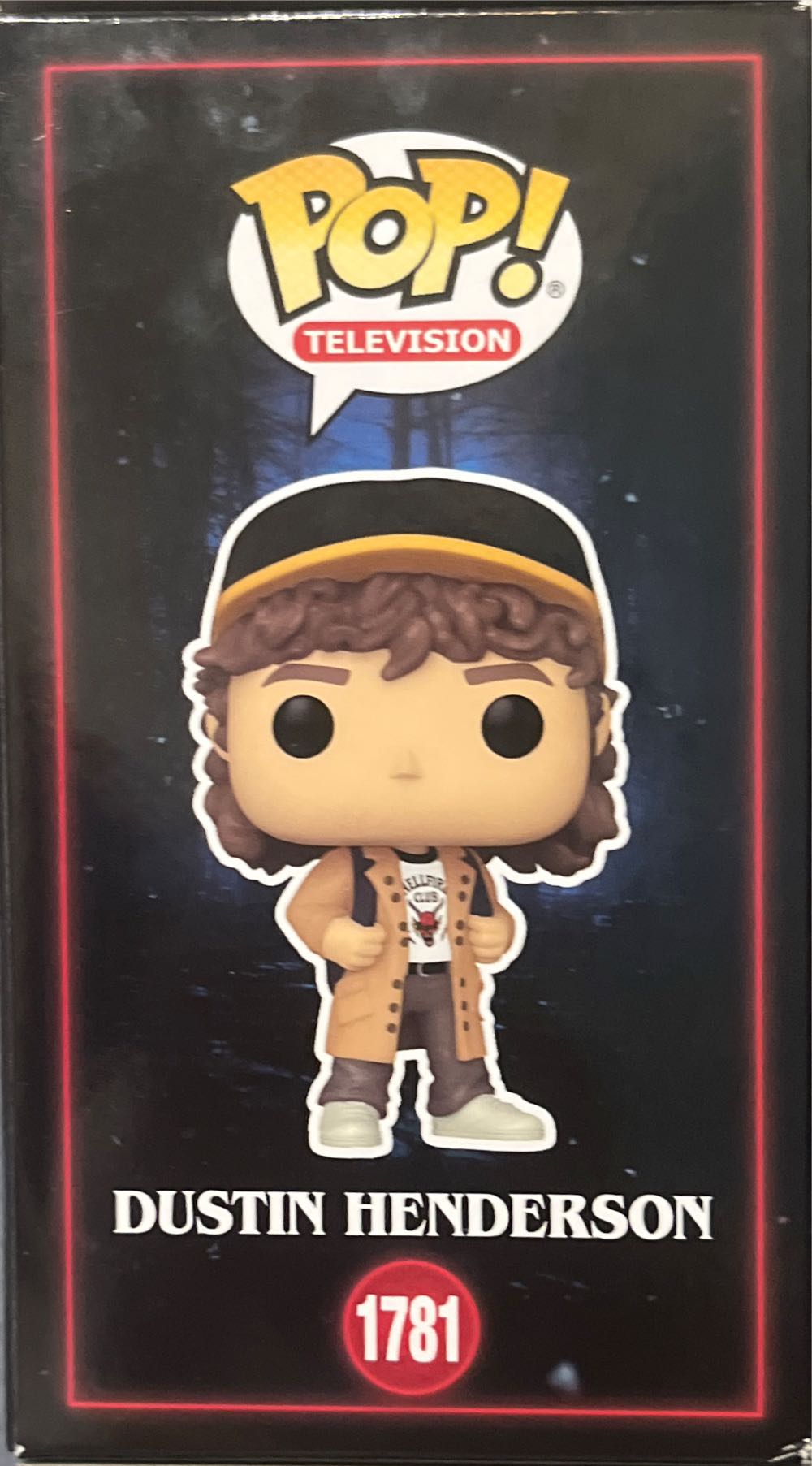 Dustin Henderson - Stranger Things vinyl figure collectible [Barcode 889698757515] - Main Image 3