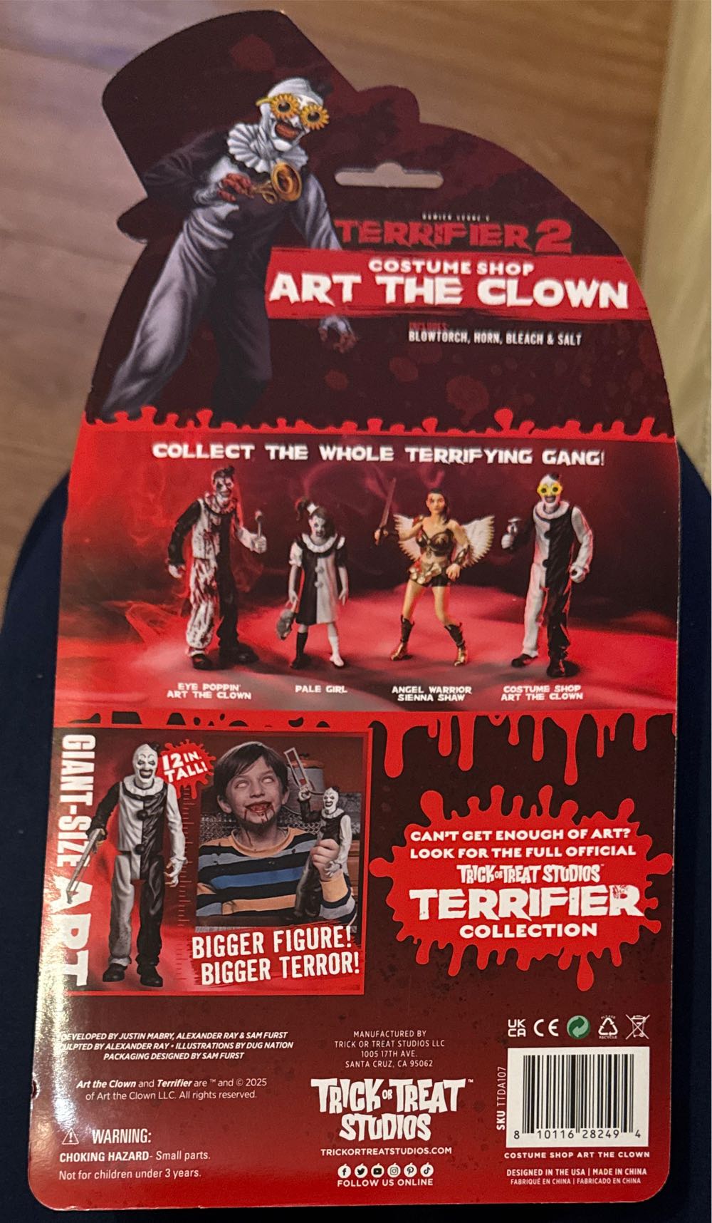 Art the Clown  vinyl figure collectible [Barcode 810116282494] - Main Image 3