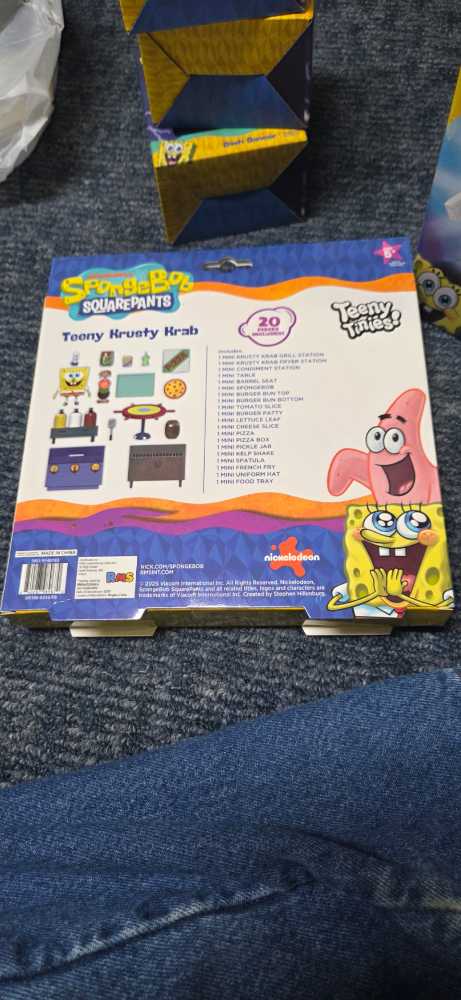 Nickelodeon Spongebob Squarpants Teeny Krusty Krab Mini Food Playset Dollhouse Tinies New Squarepants Nickelodean Tinies! Toy - SpongeBob SquarePants vinyl figure collectible [Barcode 840287989670] - Main Image 2