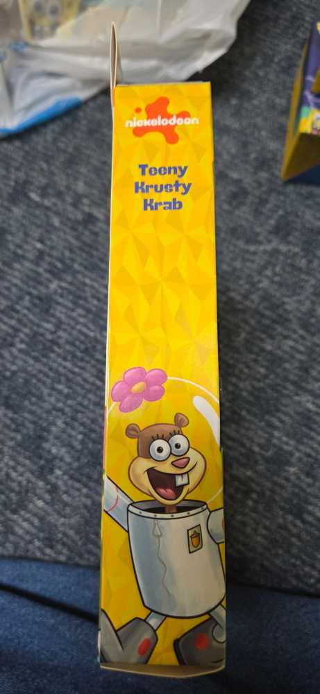 Nickelodeon Spongebob Squarpants Teeny Krusty Krab Mini Food Playset Dollhouse Tinies New Squarepants Nickelodean Tinies! Toy - SpongeBob SquarePants vinyl figure collectible [Barcode 840287989670] - Main Image 4