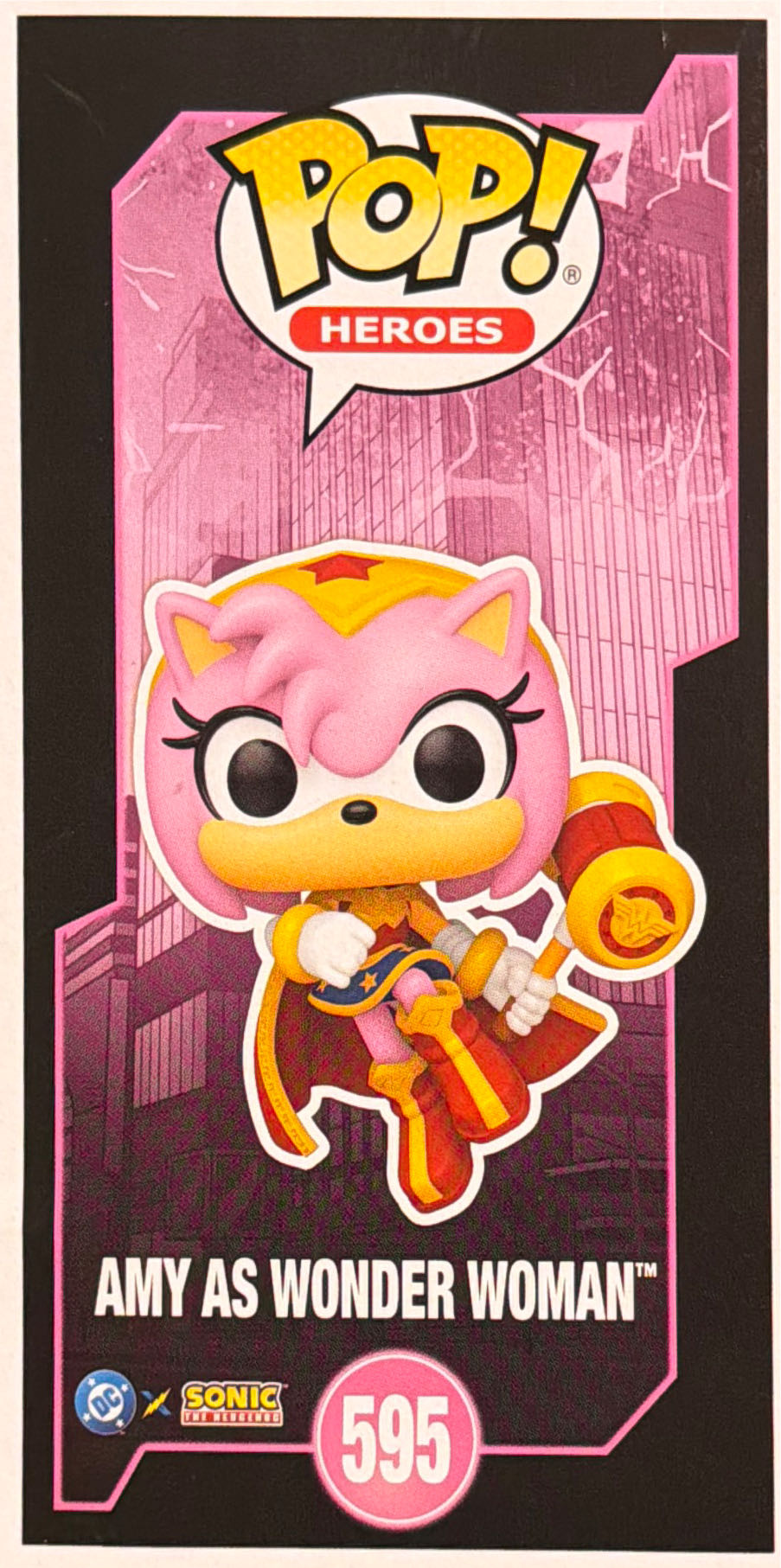 Amy As Wonder Woman - DC Comics vinyl figure collectible [Barcode 889698889070] - Main Image 3