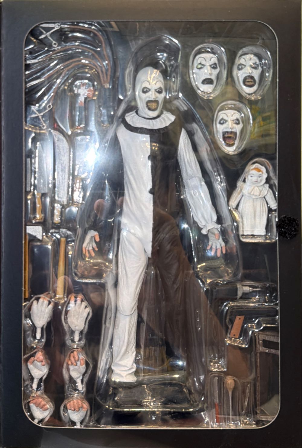 Neca Damien Leone’s Terrifier: Ultimate Art the Clown  vinyl figure collectible [Barcode 634482452516] - Main Image 2