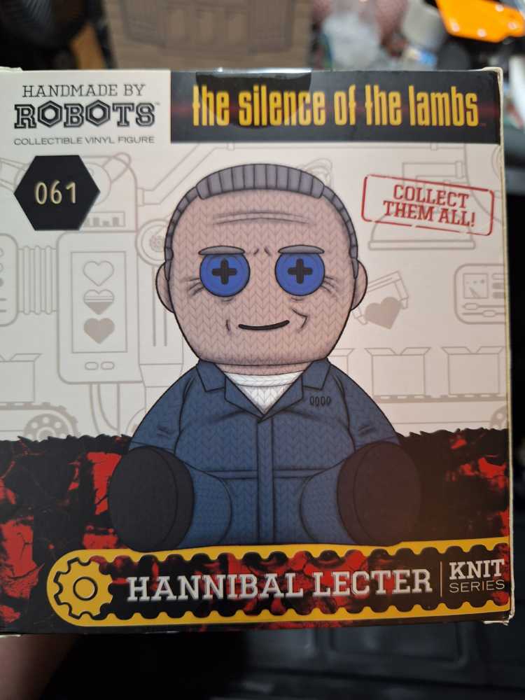 The Silence Of The Lamb: Hannibal Lecter  vinyl figure collectible - Main Image 2