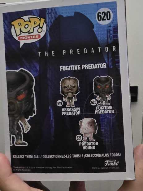 Predator #620 Fugitive Predator BLACK  vinyl figure collectible - Main Image 2