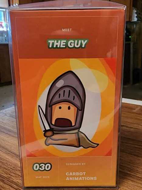 Makeship The Guy  vinyl figure collectible - Main Image 4