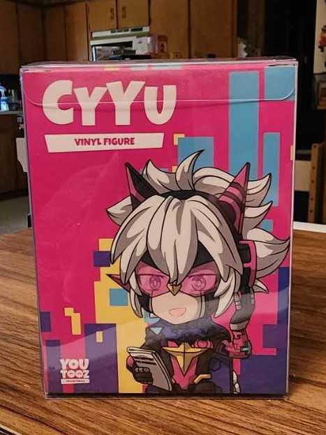 CyYu  vinyl figure collectible [Barcode 810140786524] - Main Image 3