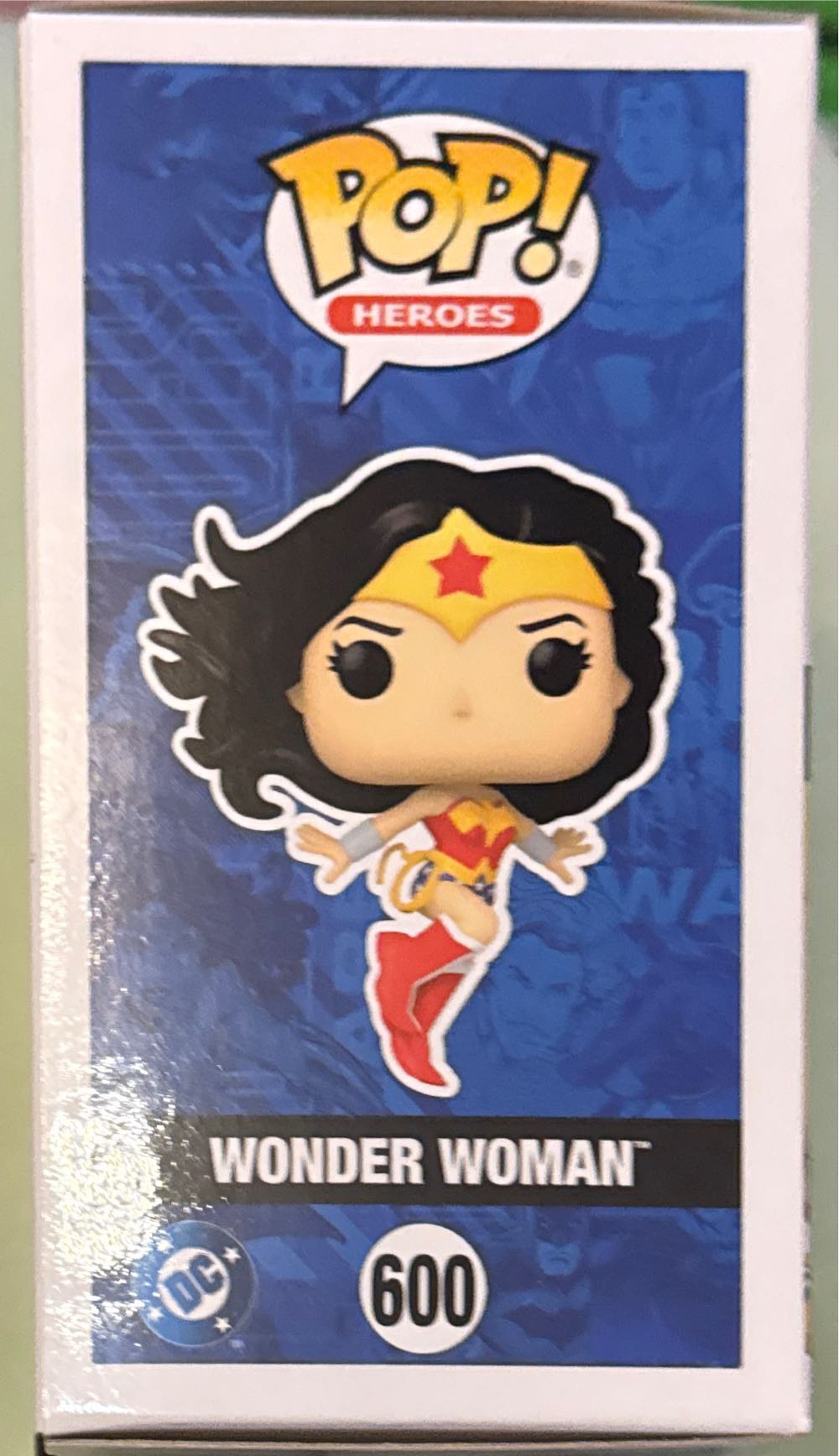 Wonder Woman - Wonder Woman vinyl figure collectible [Barcode 889698863711] - Main Image 2