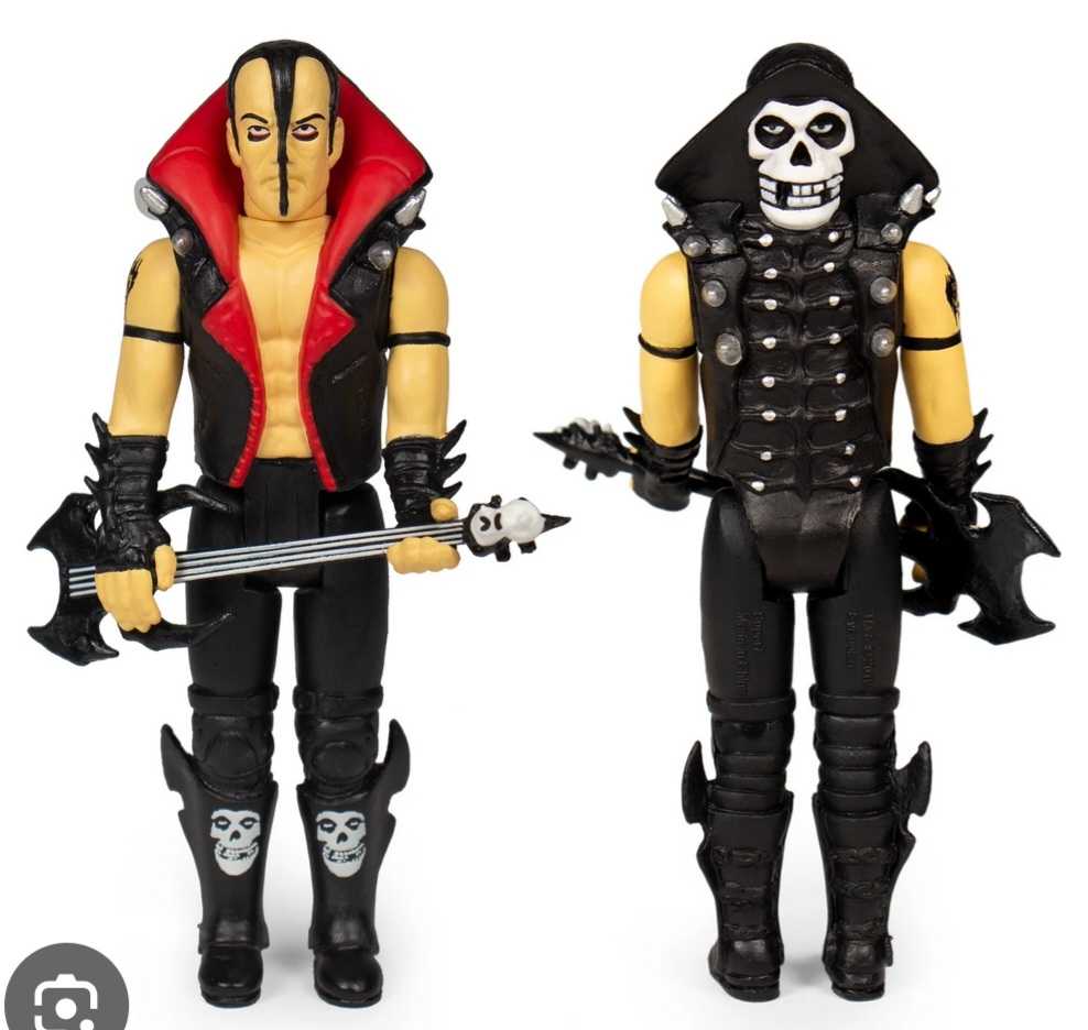 Super7 Misfits Jerry Only Red - Misfits vinyl figure collectible [Barcode 811169037352] - Main Image 3