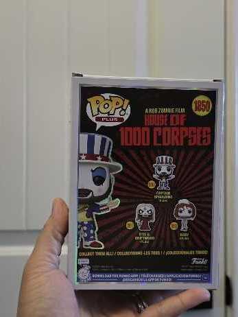 House Of 1000 Corpses #1850 Captain Spaulding   vinyl figure collectible - Main Image 2
