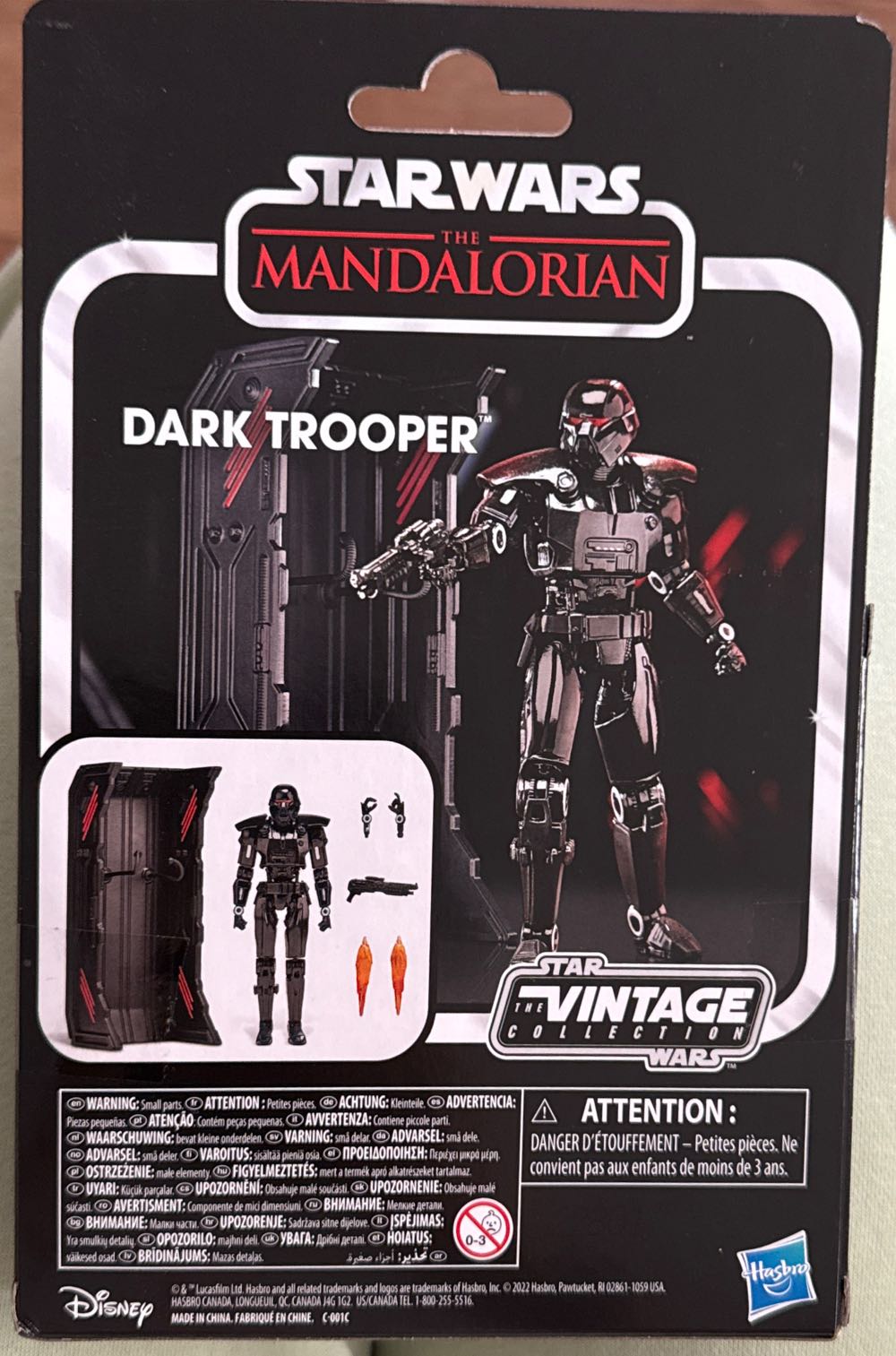 Dark Trooper - Star Wars: The Mandalorian vinyl figure collectible [Barcode 5010994162825] - Main Image 3