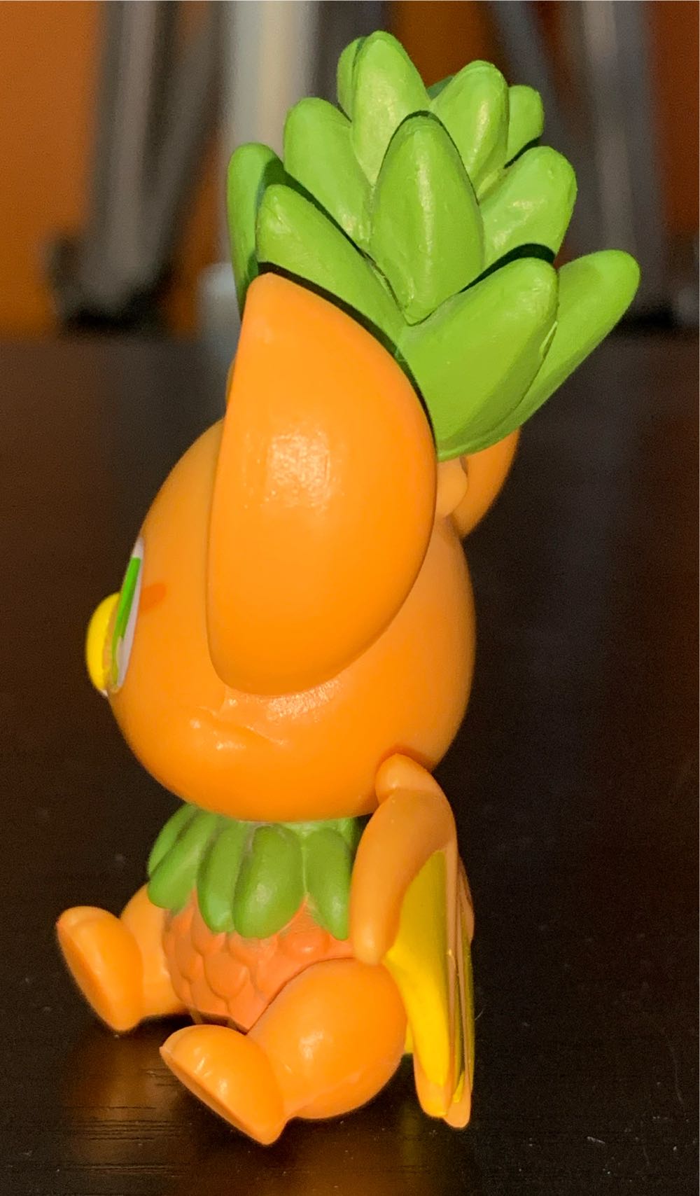 Pinya (Pineapple Bat)  vinyl figure collectible - Main Image 2