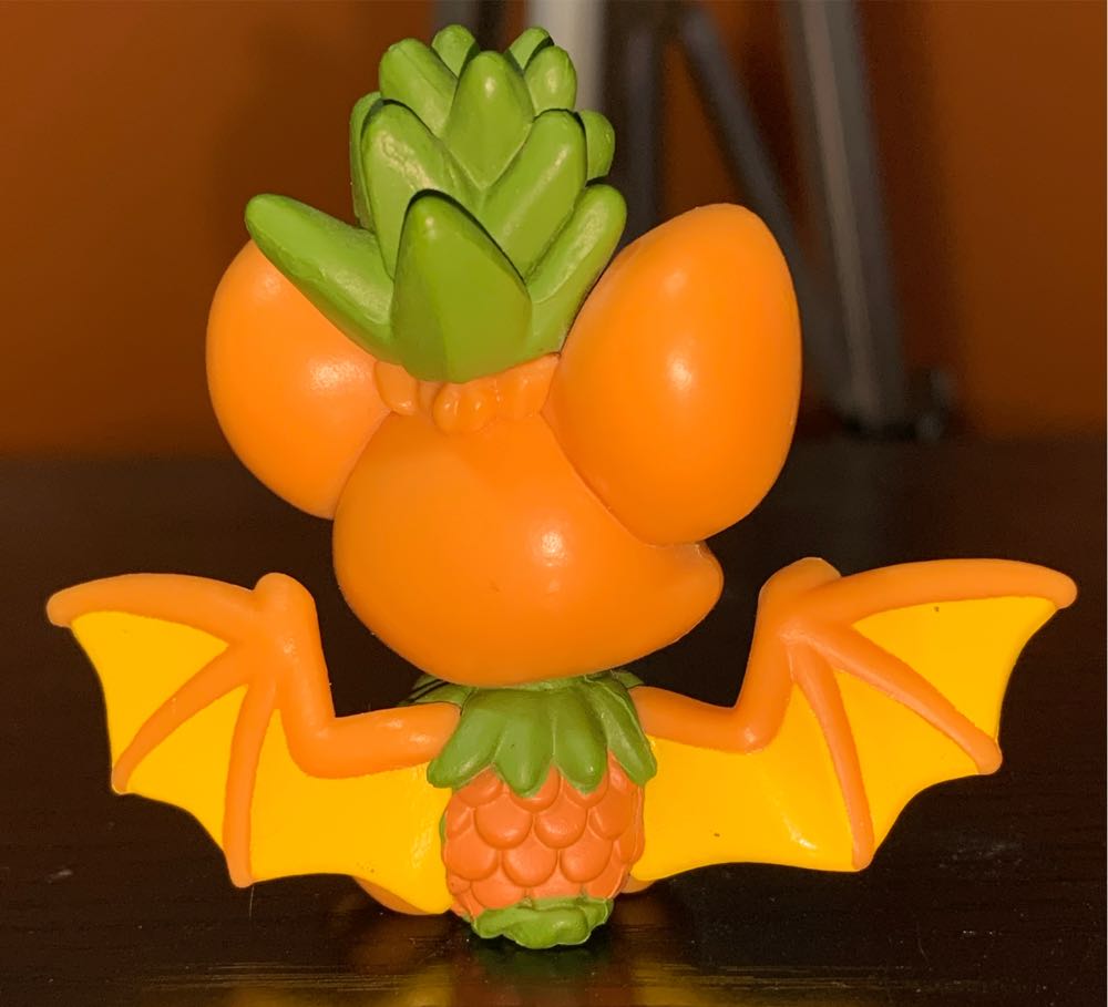 Pinya (Pineapple Bat)  vinyl figure collectible - Main Image 3