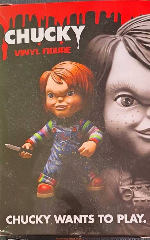 Mezco Childs Play Chucky - Child’s Play vinyl figure collectible - Main Image 2