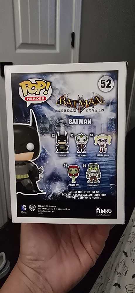 Batman #52   vinyl figure collectible - Main Image 2