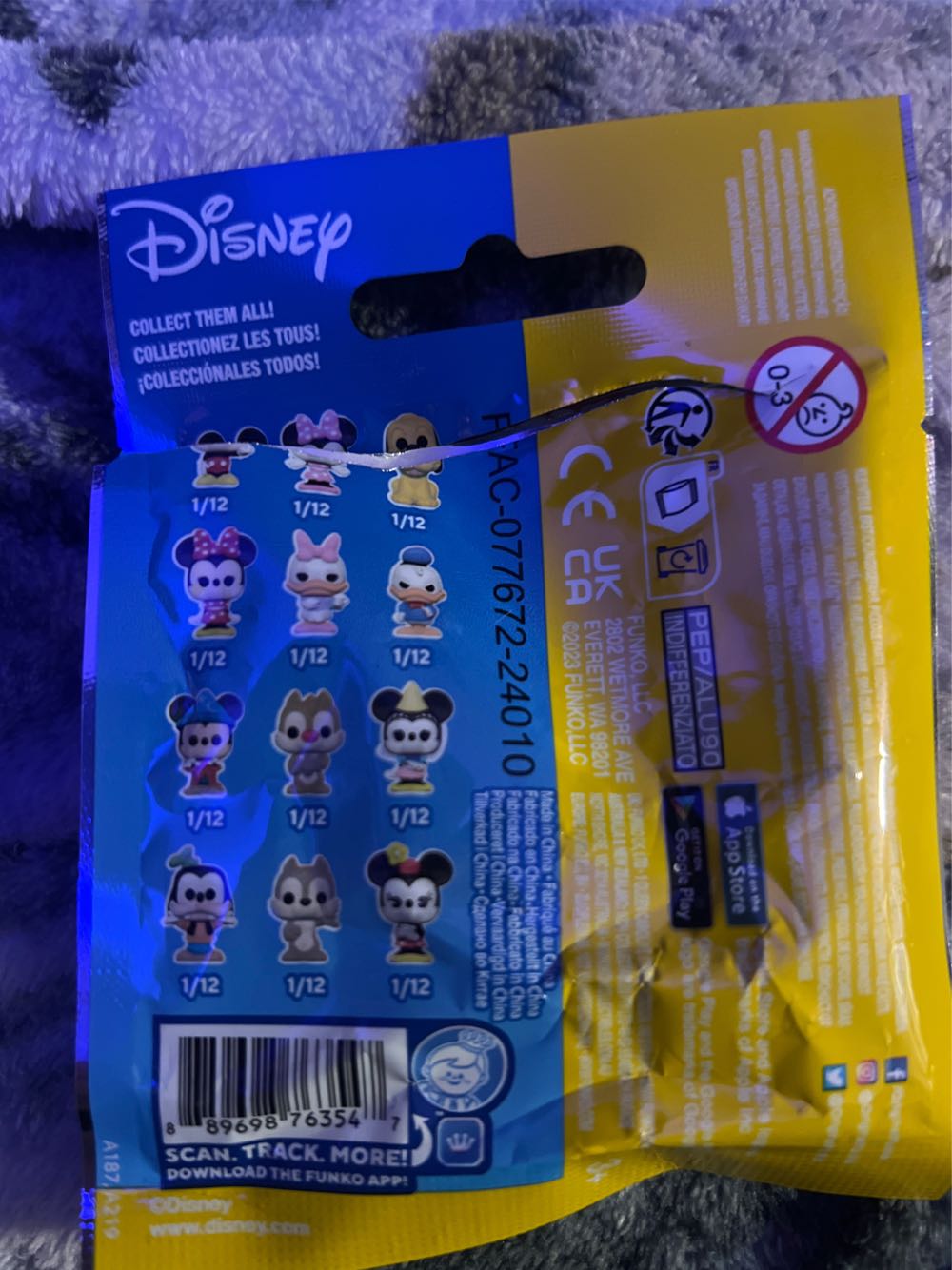 Mickey  vinyl figure collectible [Barcode 889698763547] - Main Image 4