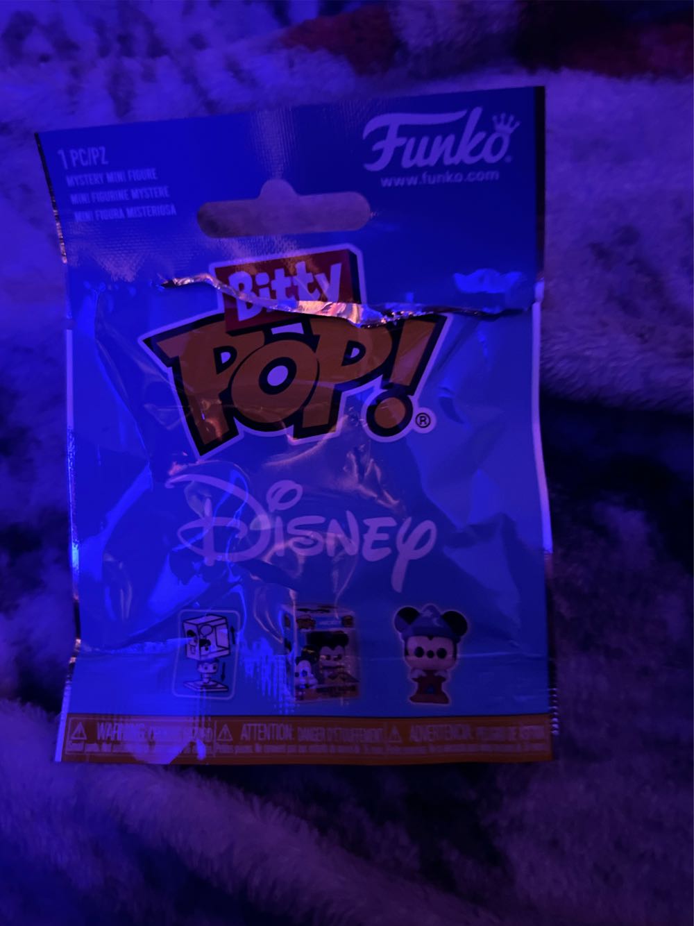 Mickey  vinyl figure collectible [Barcode 889698763547] - Main Image 4