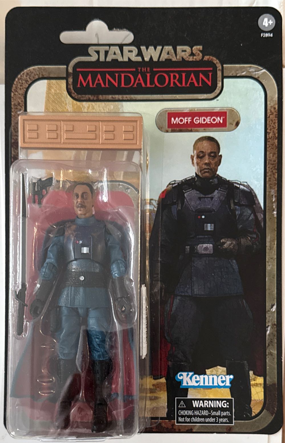 Moff Gideon Star Wars The Black Series Credit Collection Moff Gideon Toy 15-cm-scale The Mandalorian  vinyl figure collectible [Barcode 5010993898909] - Main Image 2