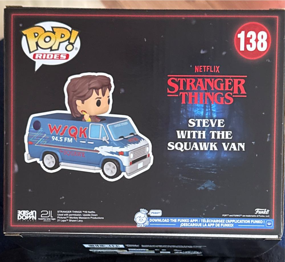 Steve With The Squawk Van - Stranger Things vinyl figure collectible [Barcode 889698889582] - Main Image 2