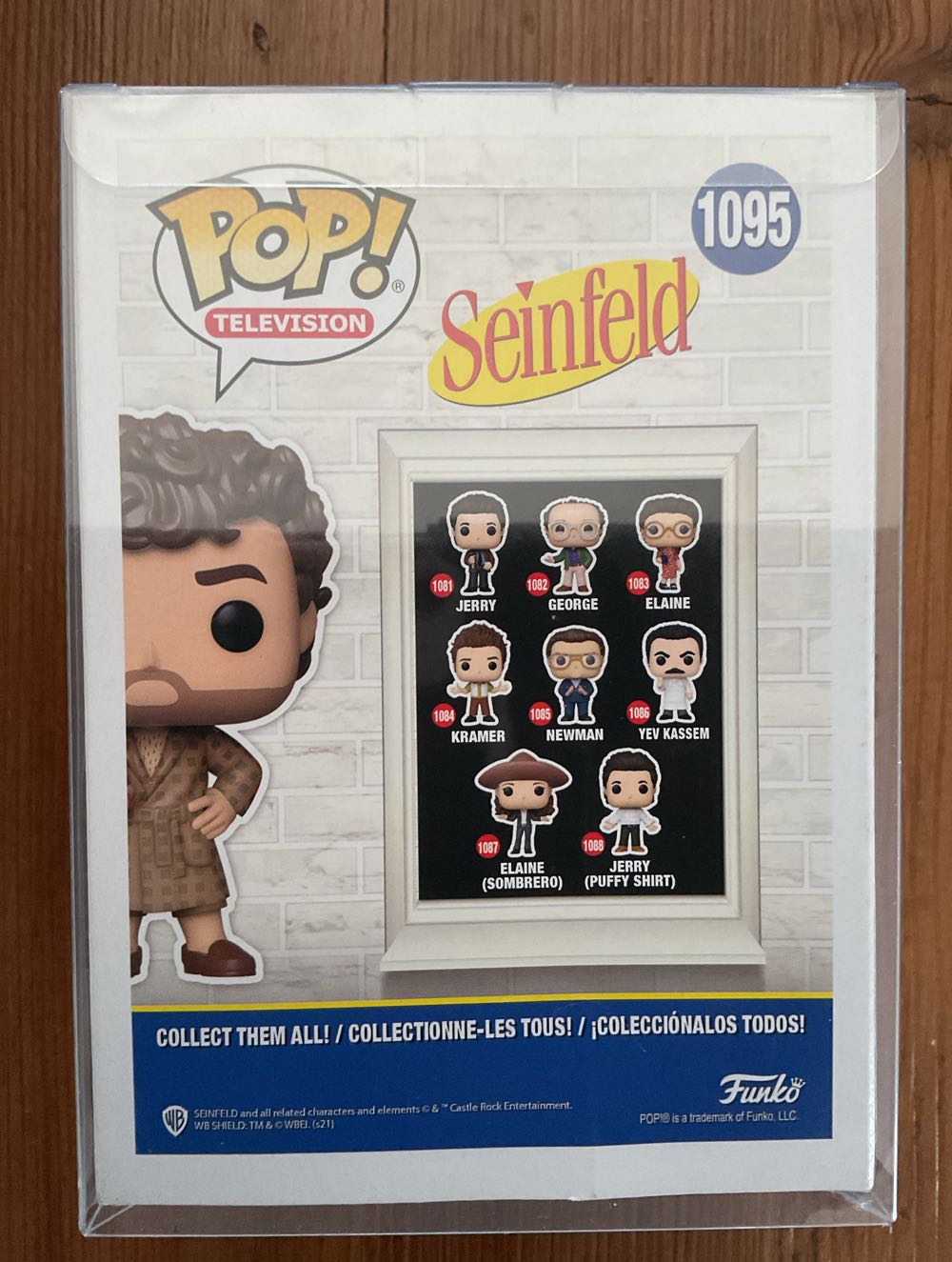 Seinfeld: Kramer (With Sandwich) - Seinfeld vinyl figure collectible [Barcode 889698540018] - Main Image 2