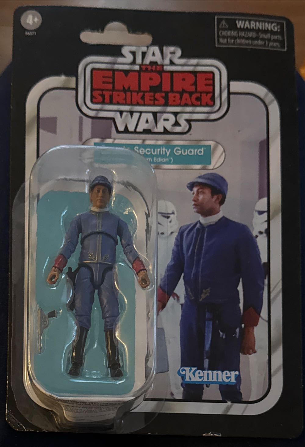 Bespin Security Guard Isdam Edian Star Wars 3.75 Inch Action Figure  vinyl figure collectible [Barcode 5010994175474] - Main Image 2