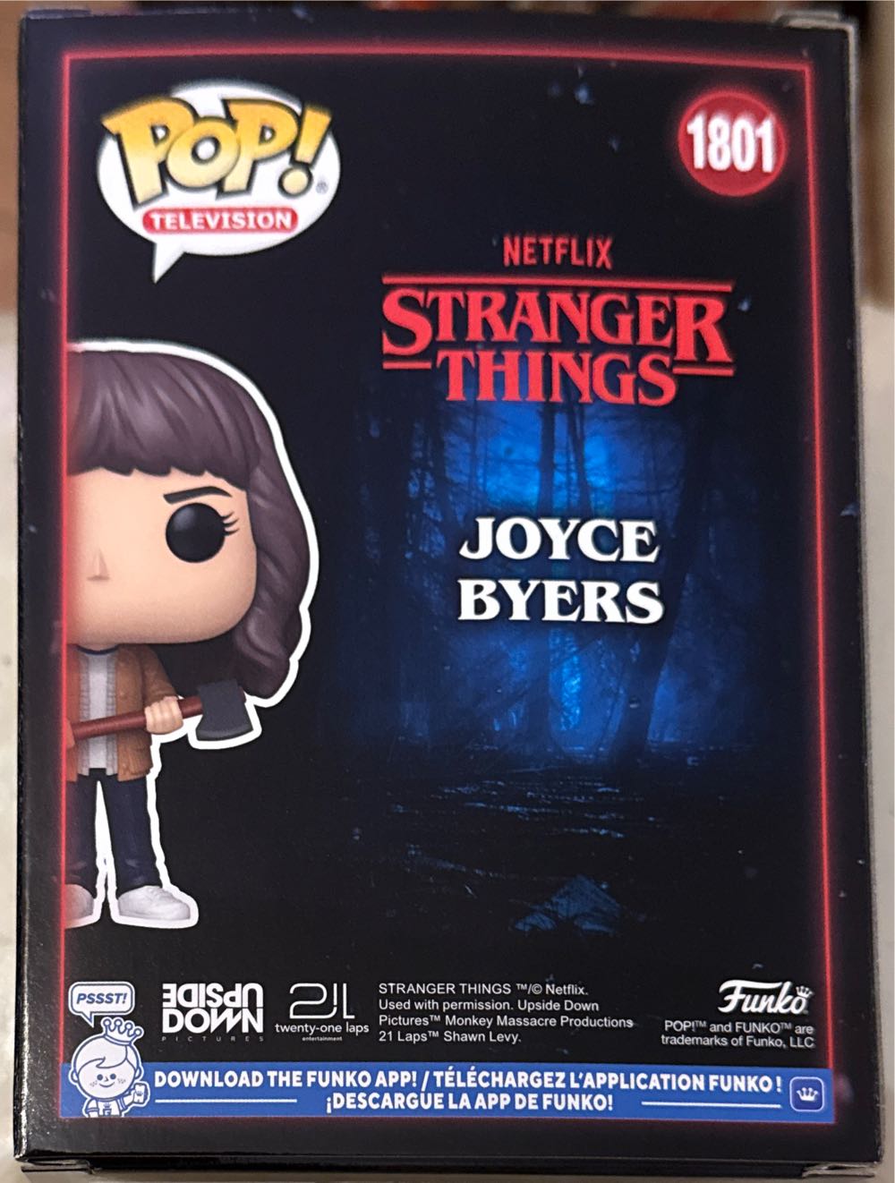 Joyce Byers Stranger Things 5:  1801 Joyce Byers - Stranger Things vinyl figure collectible [Barcode 889698885195] - Main Image 4