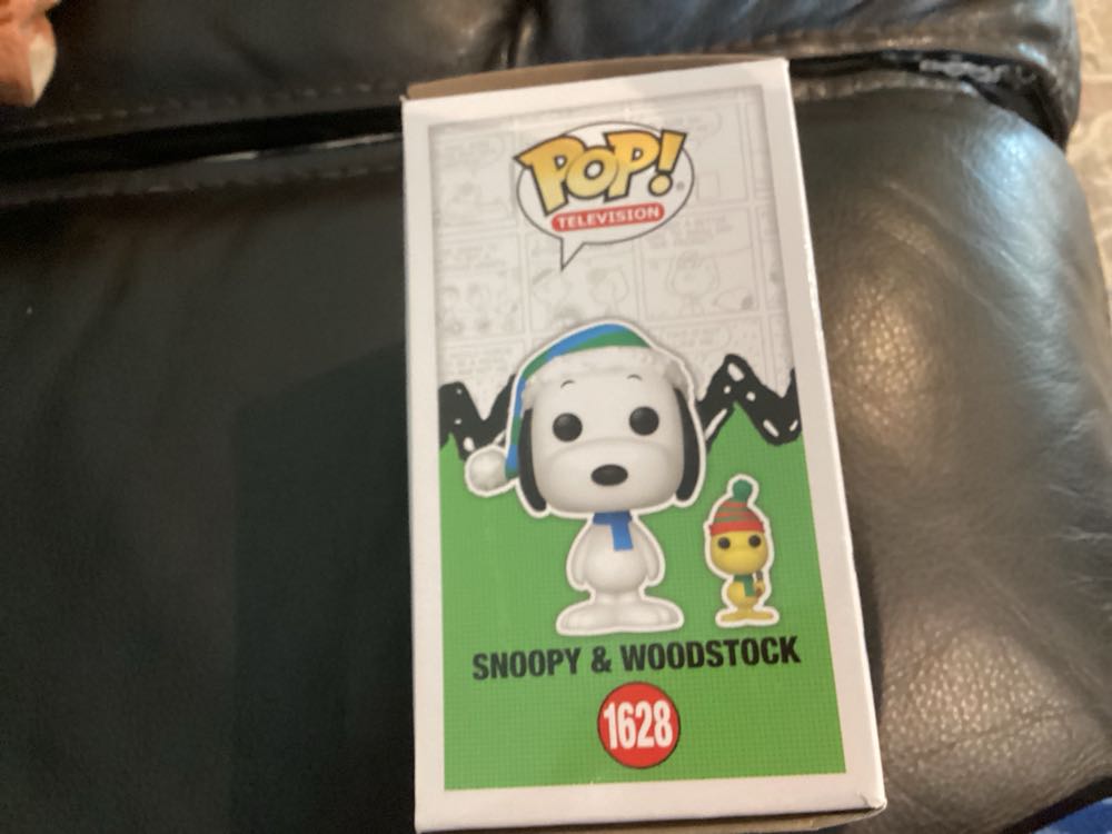 Winter Snoopy And Woodstock - Peanuts vinyl figure collectible - Main Image 4