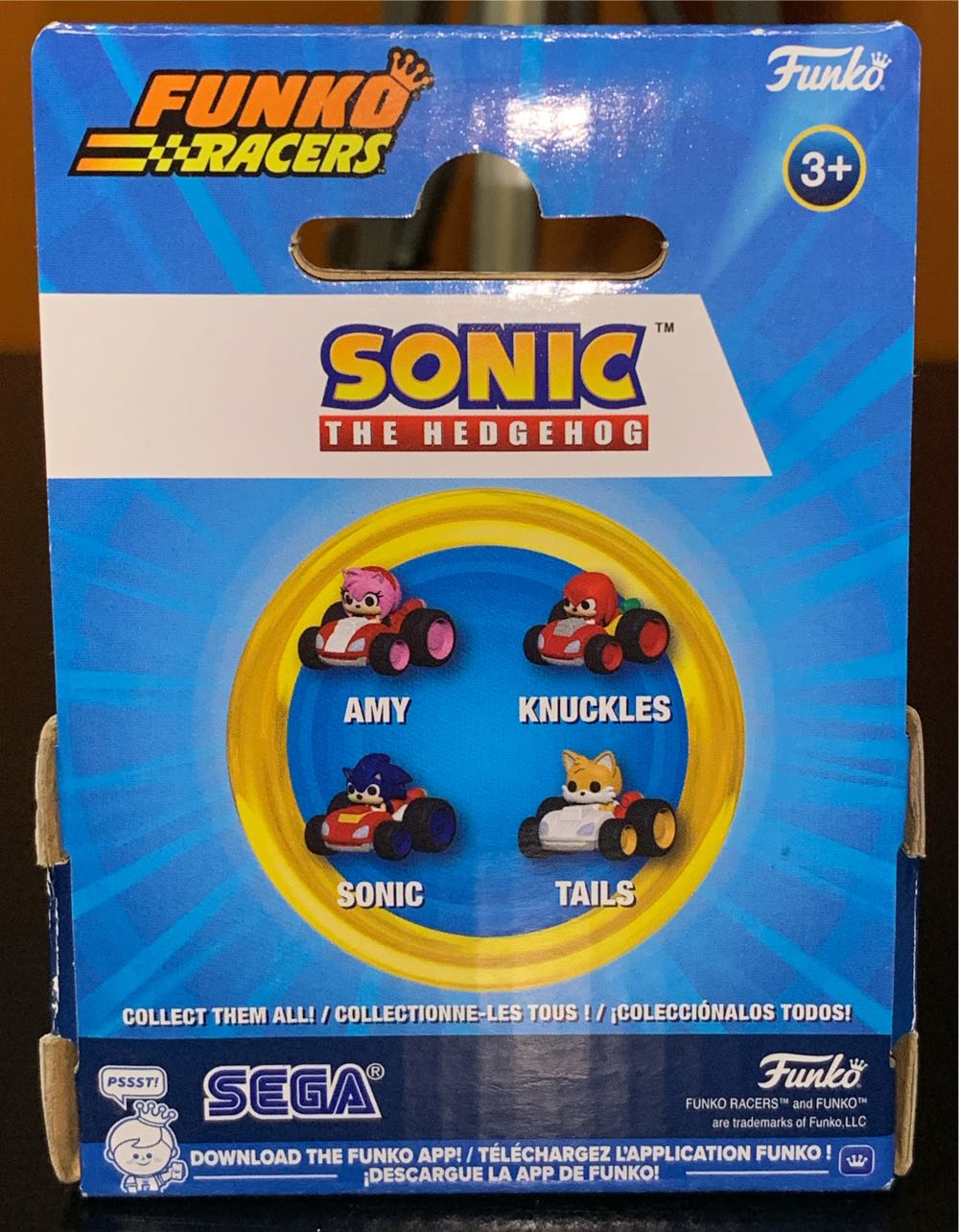 Sonic - Sonic the Hedgehog vinyl figure collectible [Barcode 889698867566] - Main Image 3
