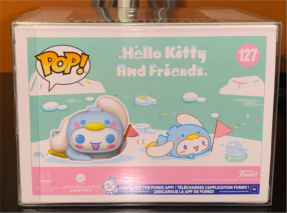 Cinnamoroll as Whale 127 - Hello Kitty vinyl figure collectible [Barcode 889698884044] - Main Image 3