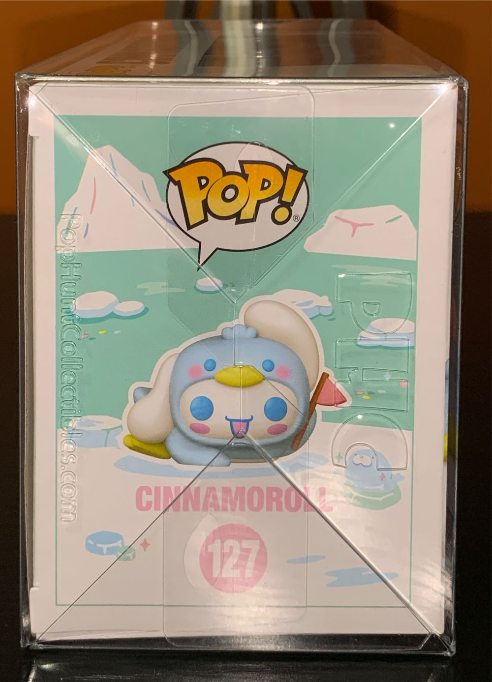 Cinnamoroll as Whale 127 - Hello Kitty vinyl figure collectible [Barcode 889698884044] - Main Image 4