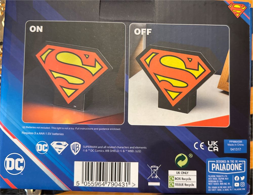 Dc Comics Superman Light  vinyl figure collectible [Barcode 5055964790431] - Main Image 3