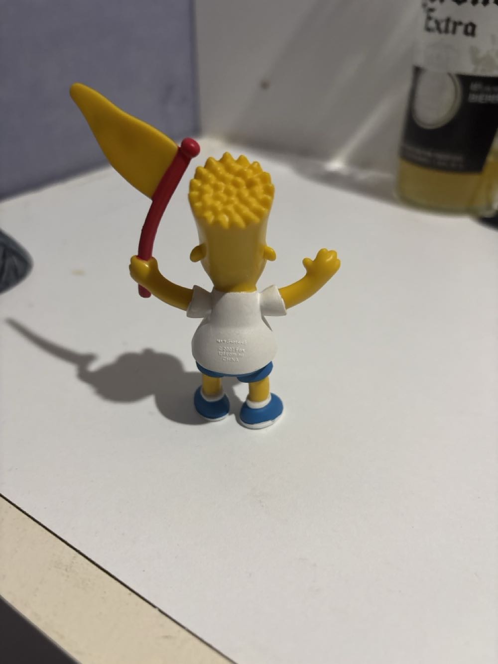 Bart Simpson - The Simpsons vinyl figure collectible - Main Image 2