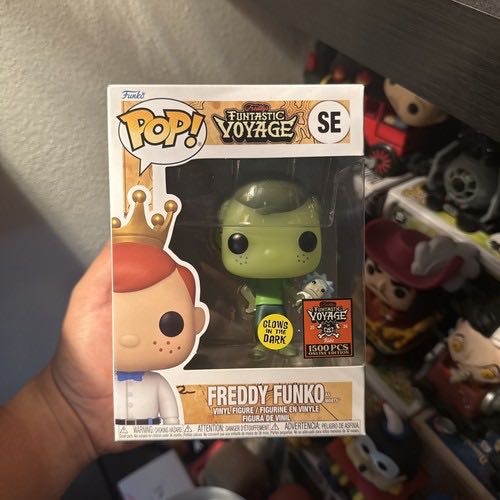 Flash Pop! Keychain Tanjiro Kamado Dancing Flash Neuartiger Demon Slayer Funko Keychain: