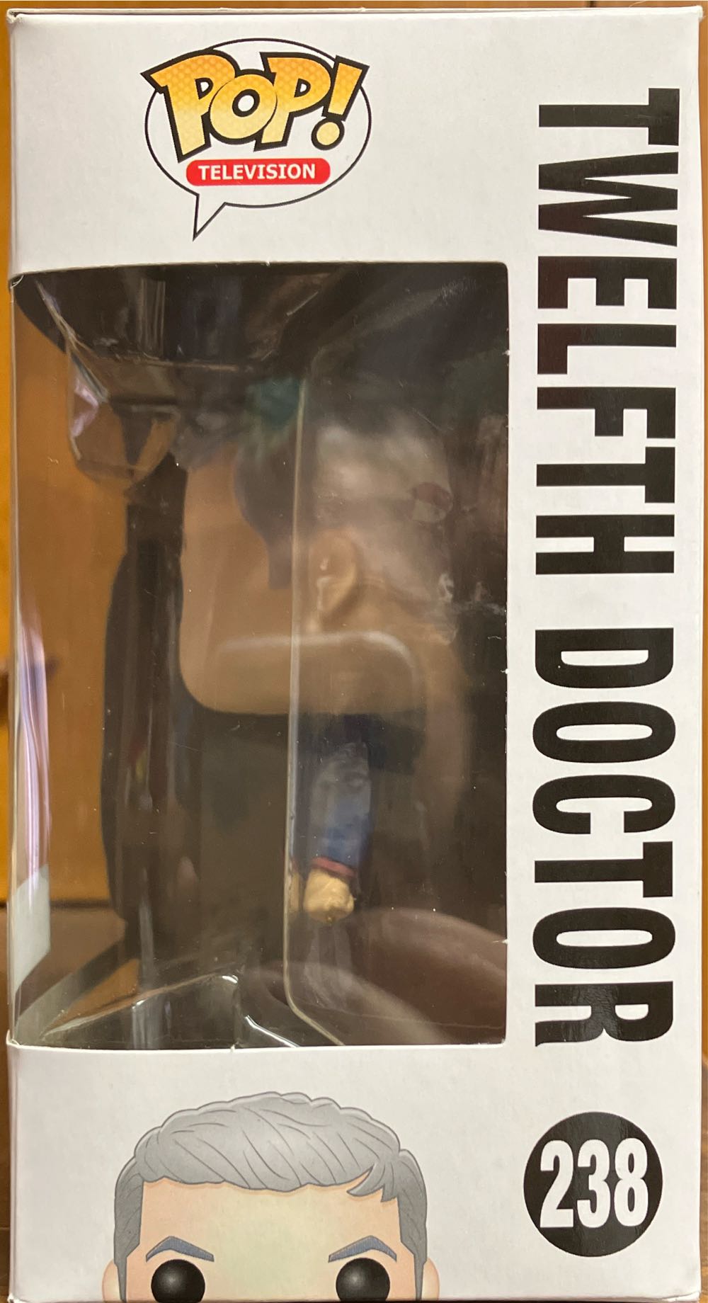12th Doctor - Doctor Who vinyl figure collectible [Barcode 849803057206] - Main Image 2