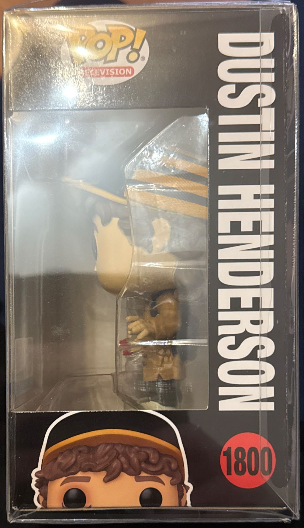 Dustin Henderson - Stranger Things vinyl figure collectible [Barcode 889698885560] - Main Image 2