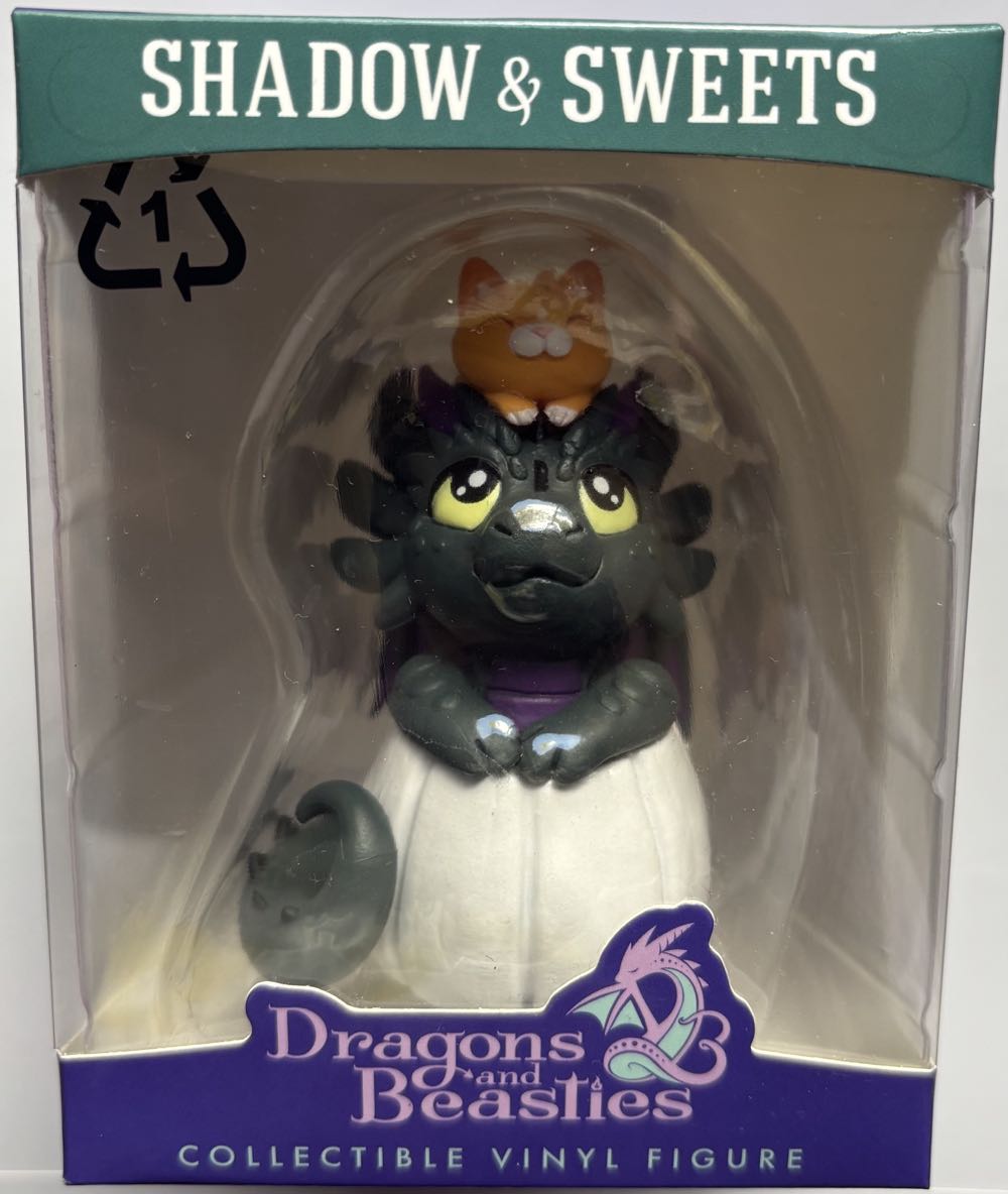 D&B Shadow & Sweets  vinyl figure collectible [Barcode 810002712609] - Main Image 3