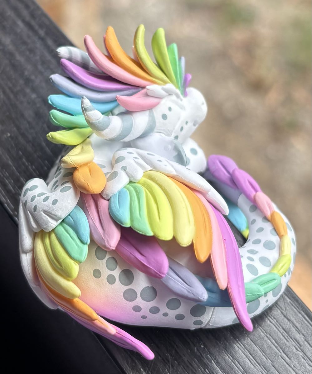 D&B Harmony  vinyl figure collectible [Barcode 810002712586] - Main Image 2