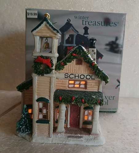 Super7 Ultimates! Mighty Morphin Power Rangers Lord Zedd Imperial Gold Glow 7” Power Rangers Action Figure With Accessories