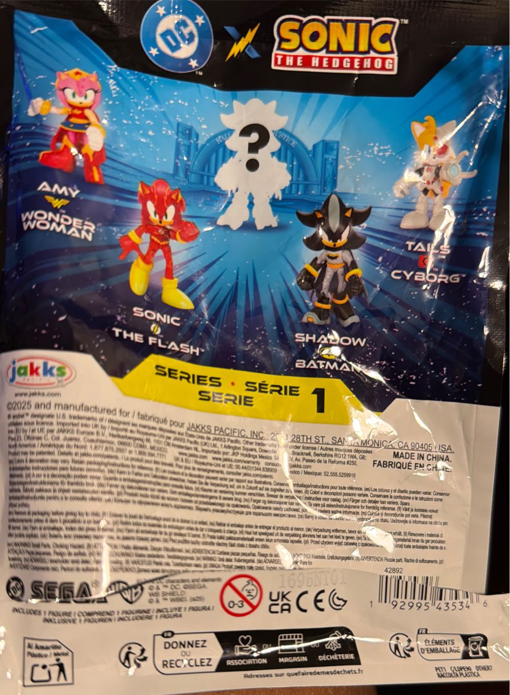 Dc X Sonic The Hedgehog 2.5” Amy Chase Set Of Chase  vinyl figure collectible [Barcode 192995435346] - Main Image 2