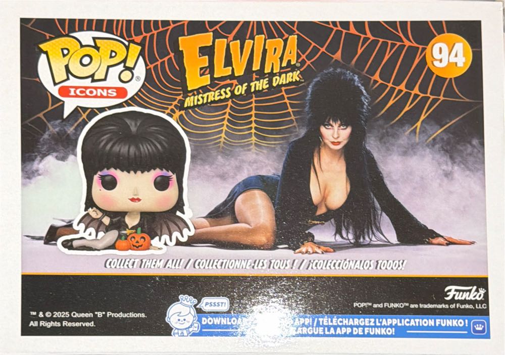 Elvira - Elvira Mistress of the Dark vinyl figure collectible [Barcode 889698864411] - Main Image 3