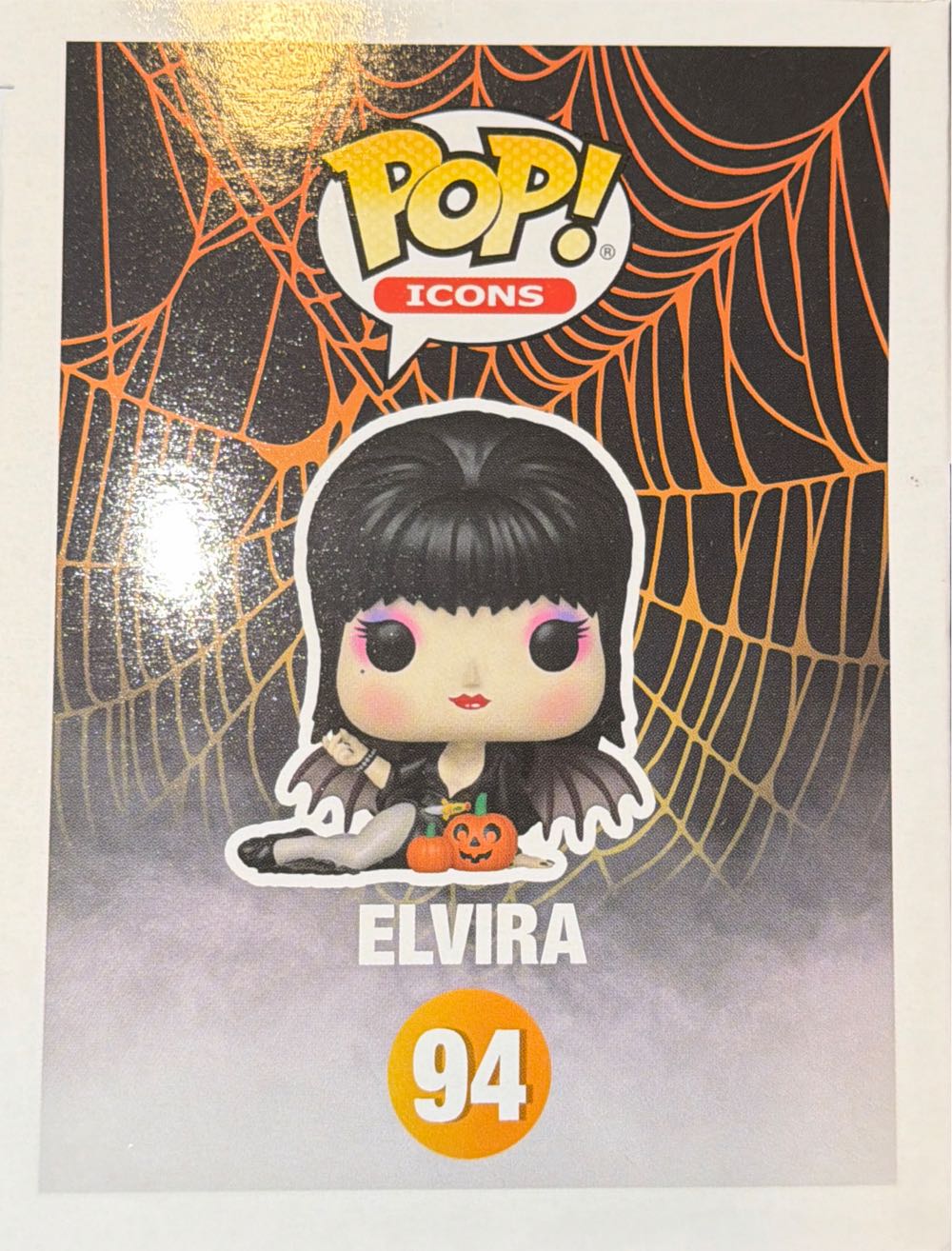 Elvira - Elvira Mistress of the Dark vinyl figure collectible [Barcode 889698864411] - Main Image 4