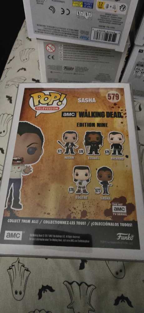 TheWalking Dead #579 Sasha Zombie   vinyl figure collectible - Main Image 2