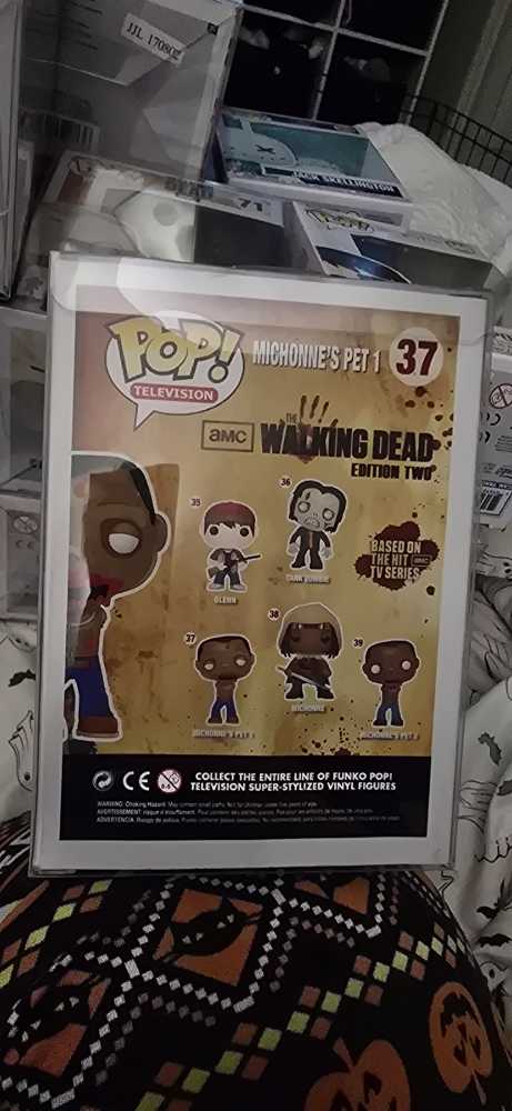 TheWalking Dead #37 Michonne’s Pet 1  vinyl figure collectible - Main Image 2
