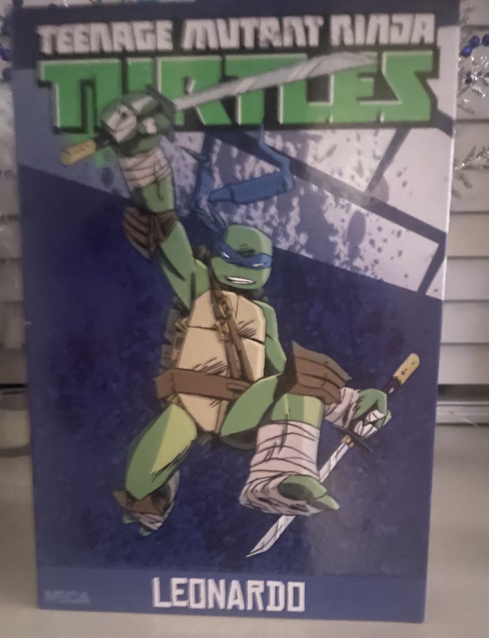 2013 Leonardo  vinyl figure collectible [Barcode 043377910886] - Main Image 3