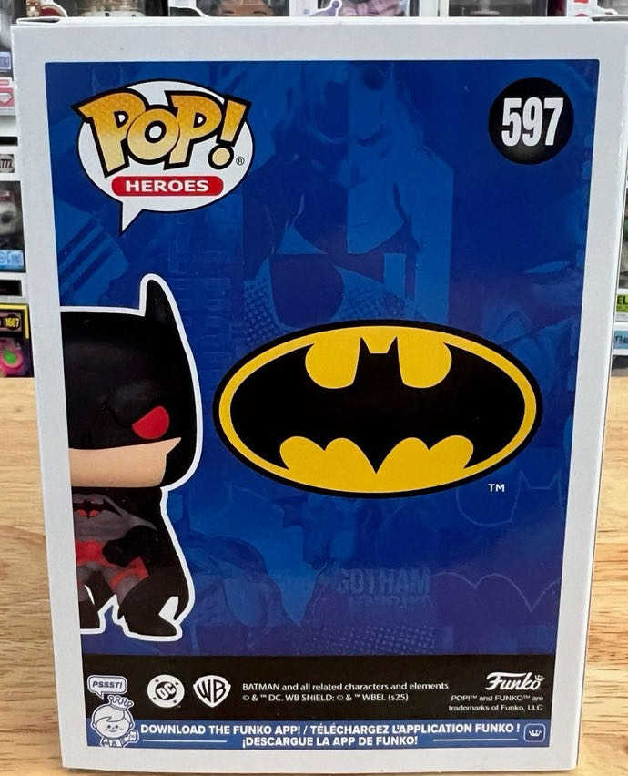 Batman Flashpoint - Batman vinyl figure collectible [Barcode 889698889797] - Main Image 4