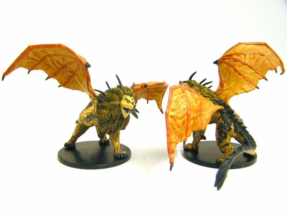 KM Manticore  vinyl figure collectible - Main Image 4