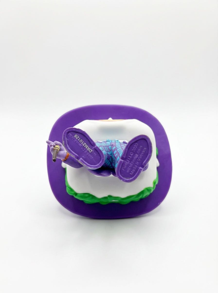 The Joker - DC Comics vinyl figure collectible - Main Image 2